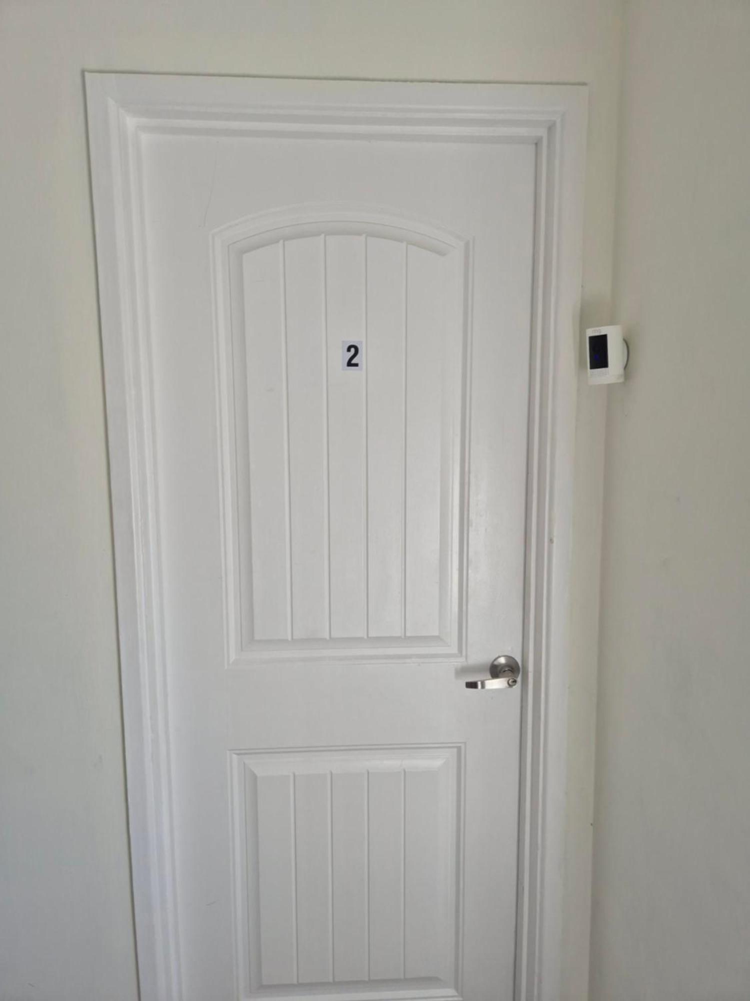 Accomadation Wrexham Eksteriør billede