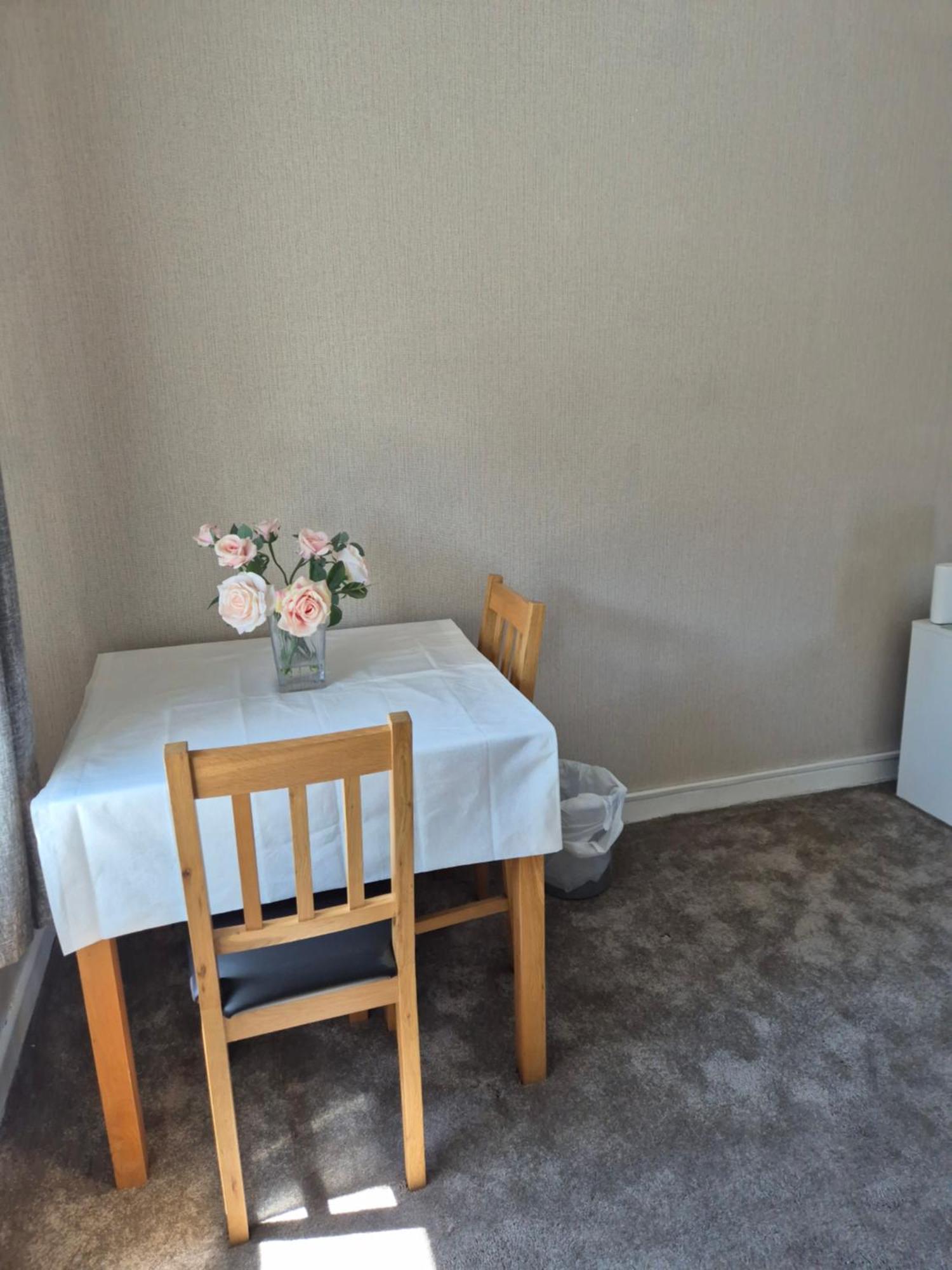 Accomadation Wrexham Eksteriør billede