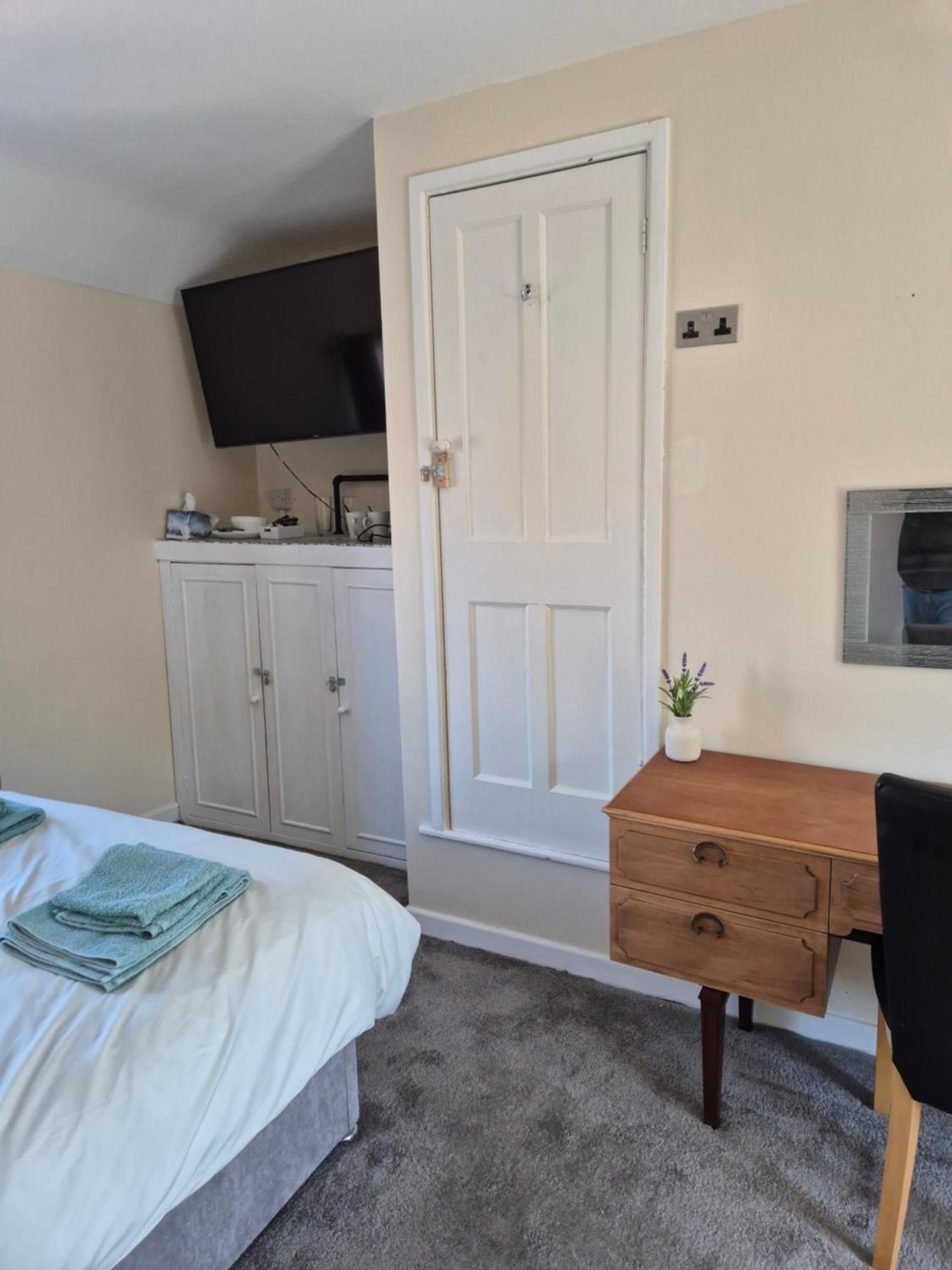 Accomadation Wrexham Eksteriør billede